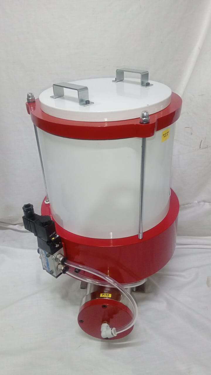 PNEUMATIC GREASE PUMP DISPENSER